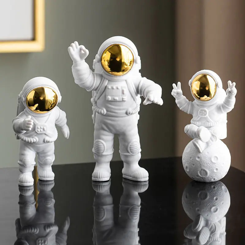 Astronaut & Moon Decor Set